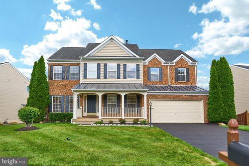 8553 Daltons Grove Way, BRISTOW, VA, 20136-1171 | Card Image