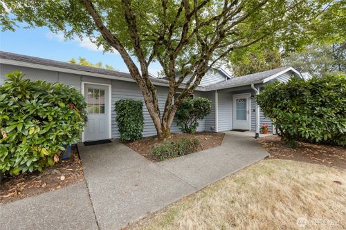 53d-24812 110th Pl Se, Kent, WA, 98030-2817 | Card Image