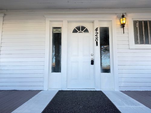 428 W Morgan St, Denison, TX, 75020-4616 | Card Image