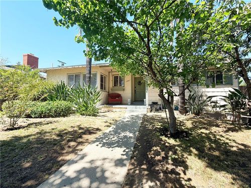 17101 Gault St, Van Nuys, CA, 91406-3627 | Card Image
