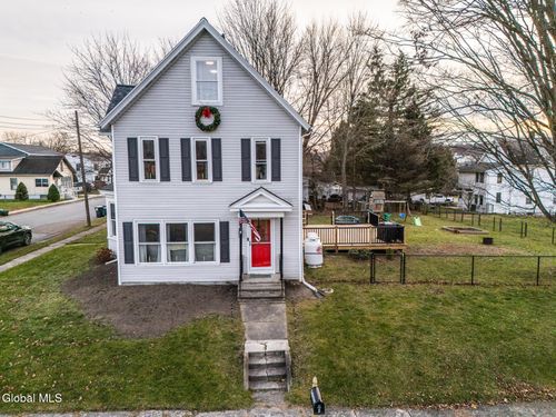 8 Hemstreet Ave, Mechanicville, NY, 12118-2403 | Card Image