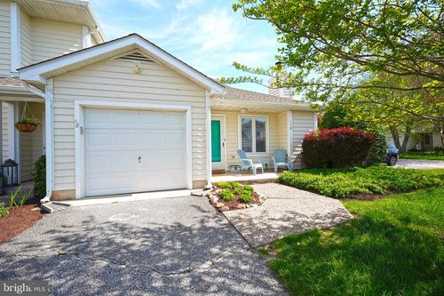 112 Lakeside Dr, LEWES, DE, 19958-8925 | Card Image