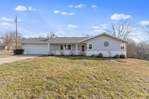 608 N 10th Ave, Ozark, MO, 65721-9304 | Card Image