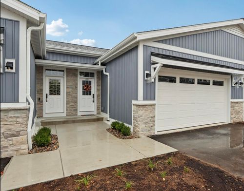 405 Burlington Rd, Burlington, WI, 53105 | Card Image