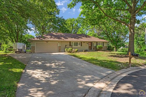 3419 Se Arbor Ct, Topeka, KS, 66605-3012 | Card Image