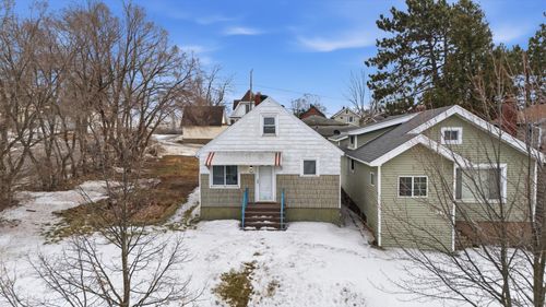 726 Summit St, Eveleth, MN, 55734-1442 | Card Image