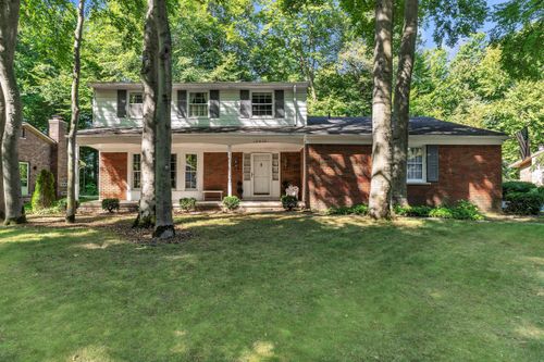 10839 Brookwood Dr, Plymouth, MI, 48170-3812 | Card Image