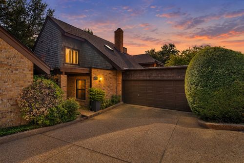 4223 Clear Lake Cir, Fort Worth, TX, 76109-4904 | Card Image