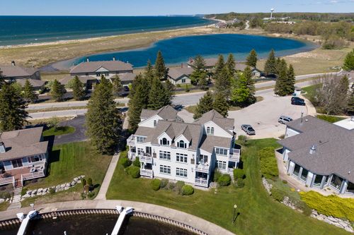 6 Brookharbor N, Manistee, MI, 49660-1389 | Card Image