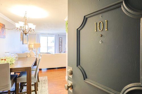 apt-101-116 Boston Post Rd E, Marlborough, MA, 01752-3543 | Card Image