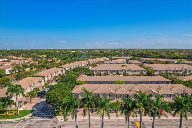 9369 Sw 221 St St, Townhouse with 2 bedrooms, 3 bathrooms and null parking in Cutler Bay FL | Image 40