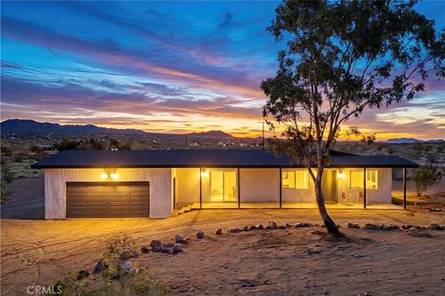 2670 N Sage Ave, Landers, CA, 92285-2014 | Card Image