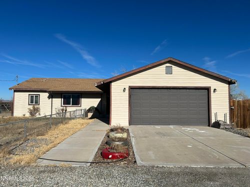 2 Pinehurst Ct, Yerington, NV, 89447-8763 | Card Image