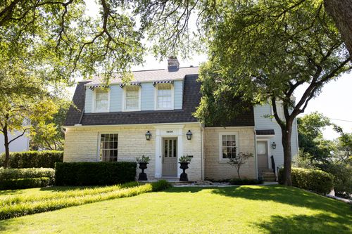 2428 Jarratt Ave, Austin, TX, 78703-2431 | Card Image