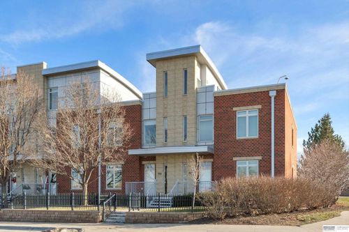 723 Riverfront Dr, Omaha, NE, 68102-4206 | Card Image