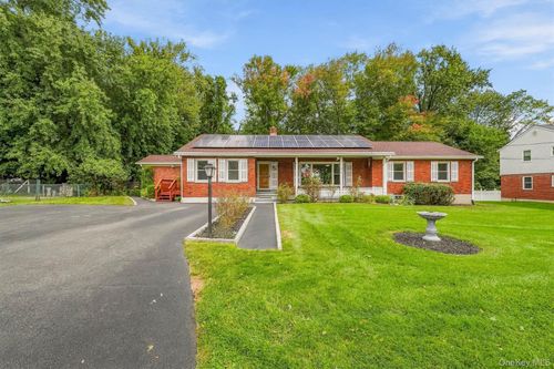 83 7th Street, Cortlandt, NY, 10596 | Card Image