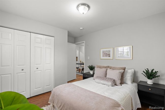 339 shotka st_073.jpg | Image 12