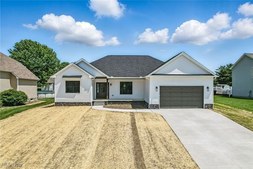 260 Michaels Ct, Cortland, OH, 44410-2001 | Card Image