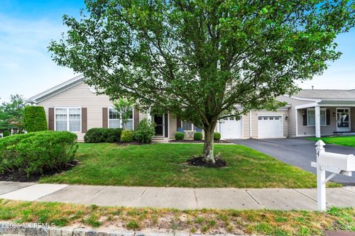 a-4 Greylawn Dr, Lakewood, NJ, 08701-7532 | Card Image