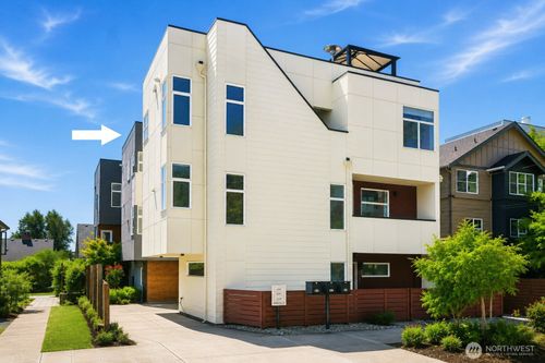 2247 Nw 64th St, Seattle, WA, 98107-2442 | Card Image