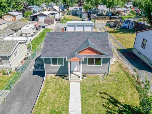 1215 16th Ave, Lewiston, ID, 83501-3741 | Card Image
