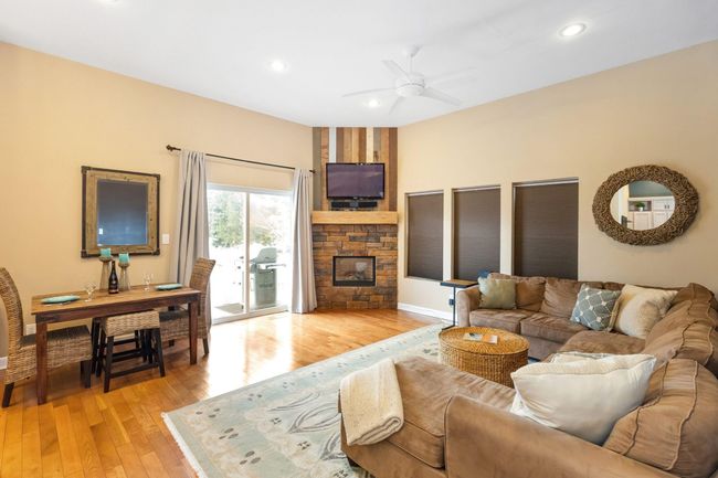 221 N Townsend St, Condo with 2 bedrooms, 2 bathrooms and null parking in New Buffalo MI | Image 6