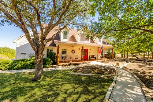 560 Winding Vw, New Braunfels, TX, 78132 | Card Image