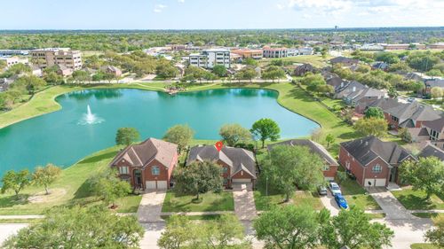 9408 Sundown Dr, Pearland, TX, 77584-2884 | Card Image