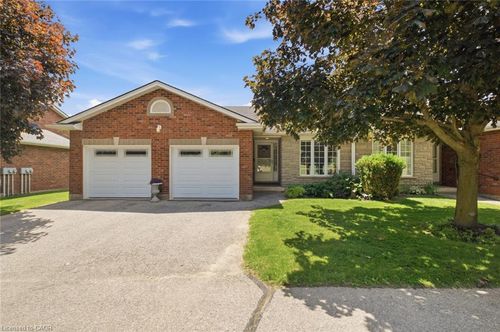 12-74 Wilson Ave, Delhi, ON, N4B3E7 | Card Image