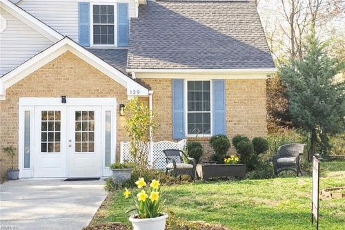 139 Creekshire Cres, Newport News, VA, 23603-1359 | Card Image