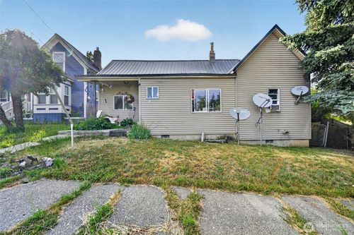 207 W Montana Ave, Roslyn, WA, 98941-5836 | Card Image