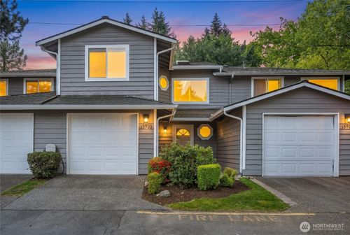 31b-15903 Ne 40th Way, Redmond, WA, 98052-5265 | Card Image