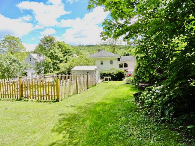409 N Main St, Home with 5 bedrooms, 2 bathrooms and null parking in Winsted CT | Image 24
