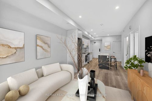 701-461 Green Rd, Hamilton, ON, L8E5B4 | Card Image