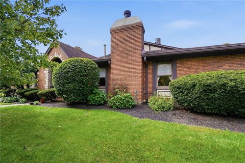 7061 Fallen Oak Trce, Centerville, OH, 45459-4857 | Card Image