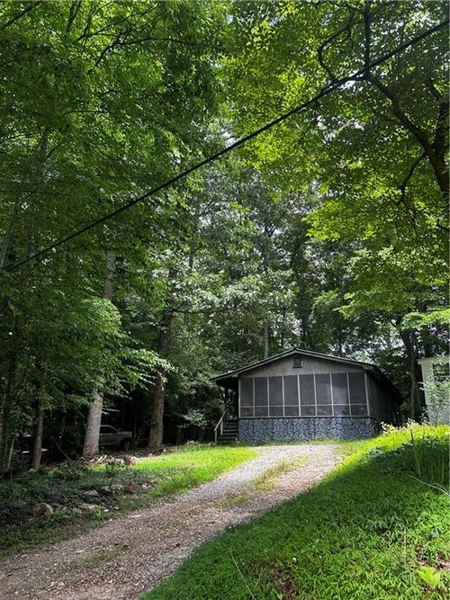 670 Ruby Lake Dr, Hiawassee, GA, 30546-4758 | Card Image