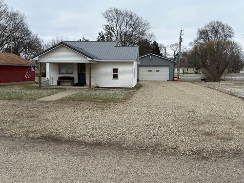 411 Jefferson St, Henry, IL, 61537-1323 | Card Image