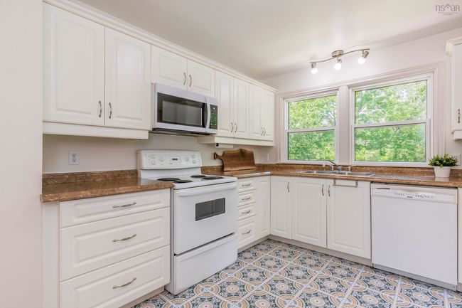 7 Maple Dr, House other with 3 bedrooms, 2 bathrooms and 2 parking in Dartmouth NS | Image 11