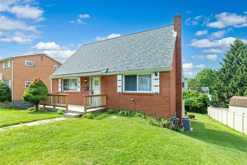 92 Stella Dr, Trafford, PA, 15085-1619 | Card Image