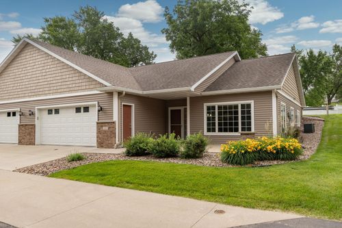 122 River Oaks Cir Ne, Stewartville, MN, 55976-1290 | Card Image