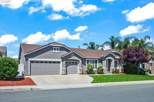 1954 Canyon Oaks Cir, Pittsburg, CA, 94565-6474 | Card Image