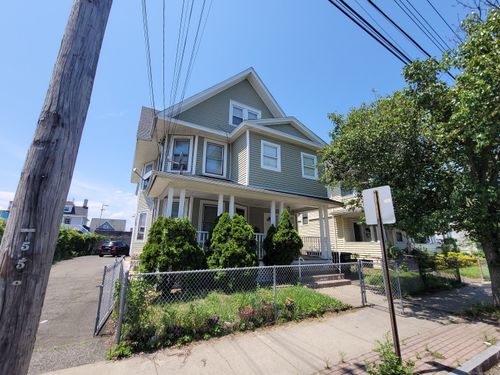 73 Newfield Ave, Bridgeport, CT, 06607-2424 | Card Image