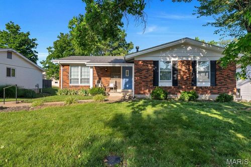 248 Village Creek Dr, Ballwin, MO, 63021-6125 | Card Image