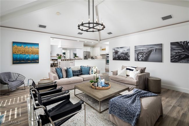 420 Palm Cir E, House other with 4 bedrooms, 4 bathrooms and null parking in Naples FL | Image 6