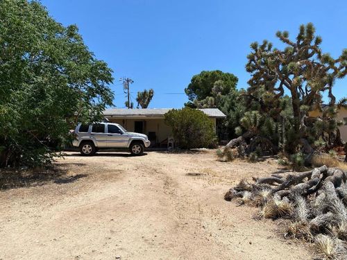 55273 Homestead Way, Yucca Valley, CA, 92284-2467 | Card Image