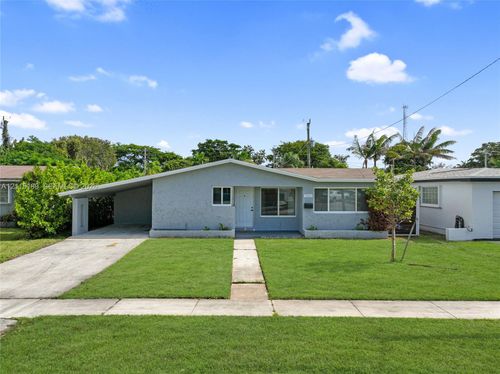 2111 N 14th Ct, Hollywood, FL, 33020-2518 | Card Image