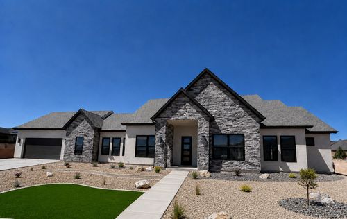 2152 S Bluff Dr, Cedar City, UT, 84720-1436 | Card Image