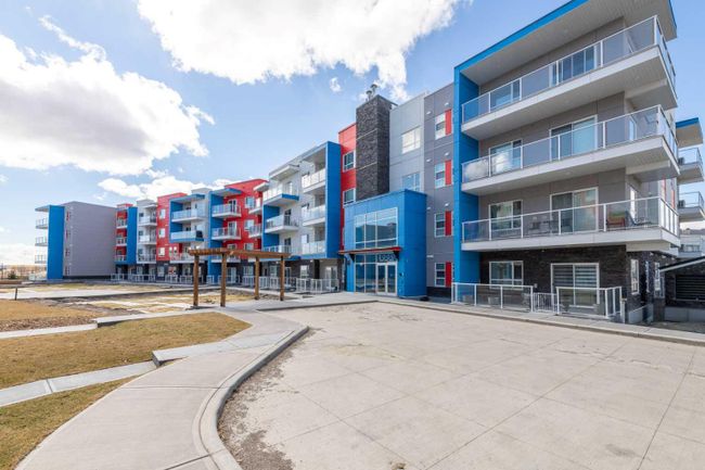 2206 - 19489 Main Street Se, Home with 2 bedrooms, 2 bathrooms and 1 parking in Calgary AB | Image 22