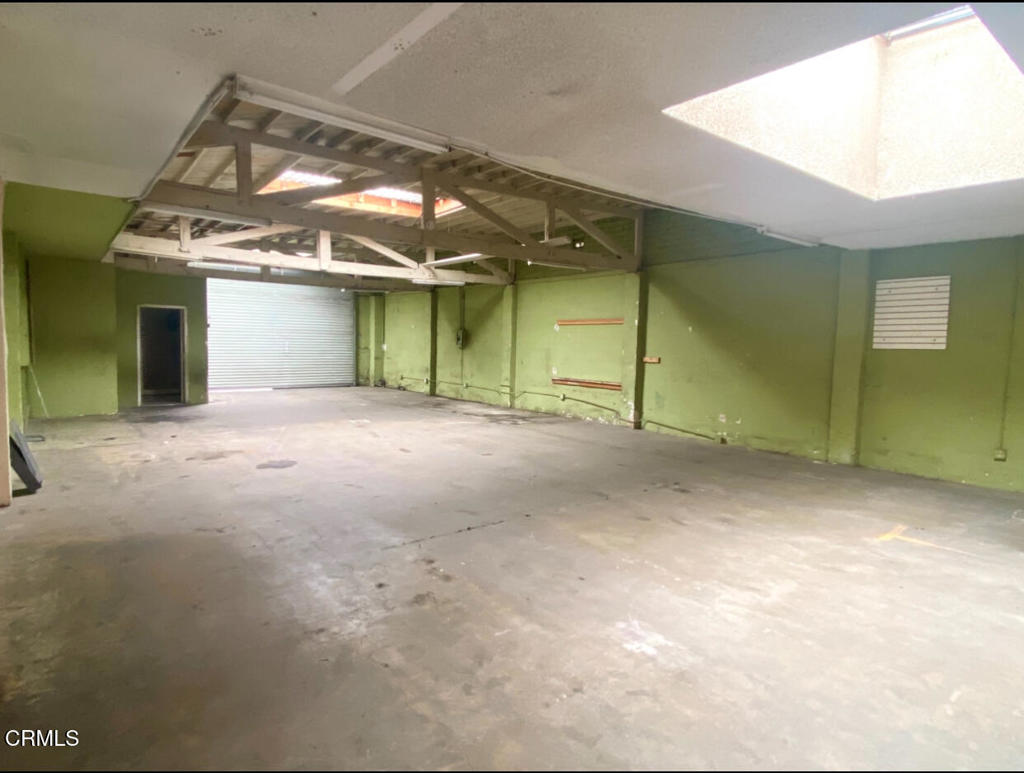 Commercial Sale in Oxnard 3