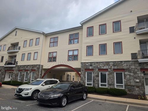 unit-206-400 Renfro Dr, GLEN BURNIE, MD, 21060-3604 | Card Image